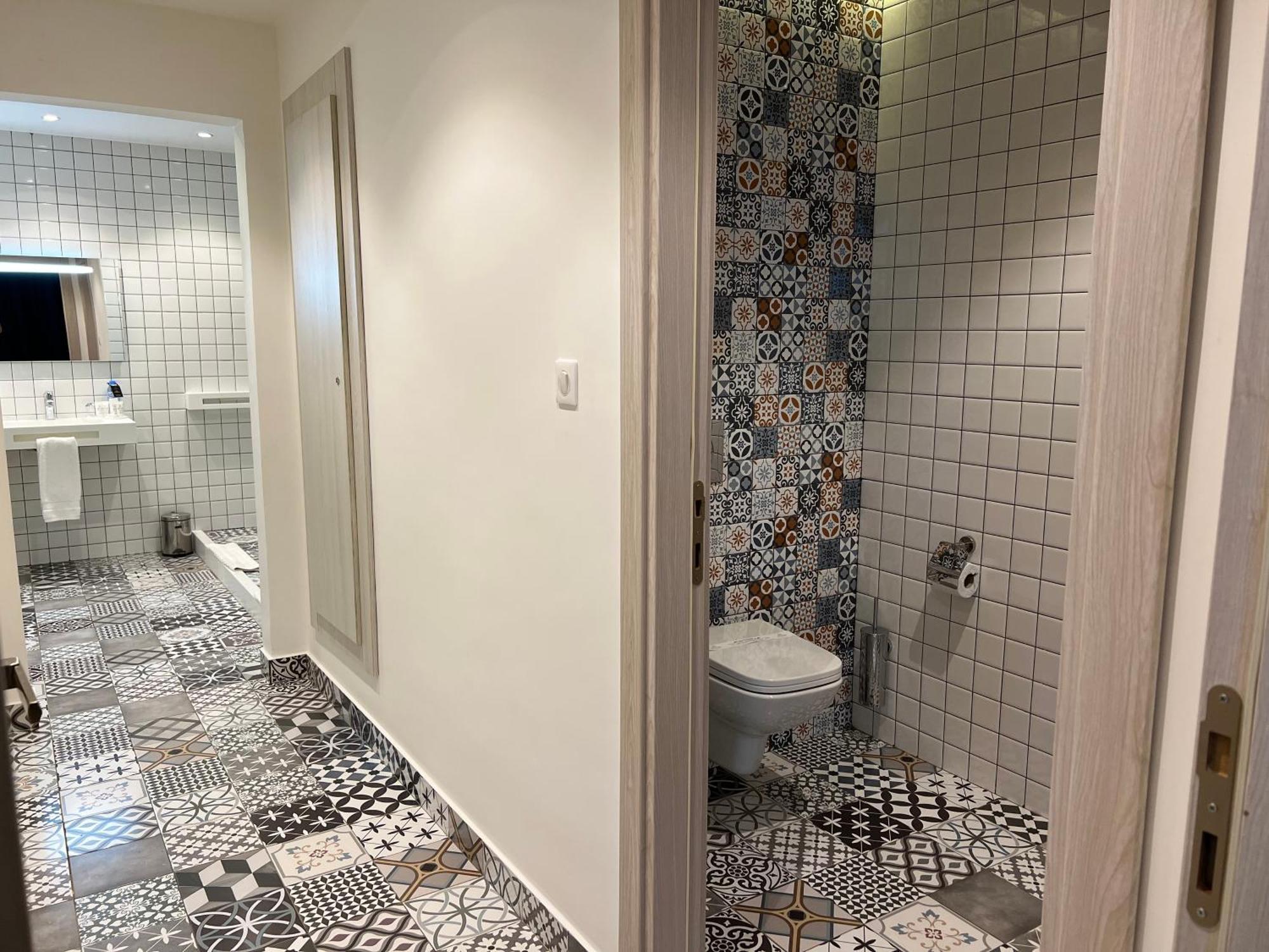 Hotel Ben Aouda & Spa Tipaza Екстер'єр фото