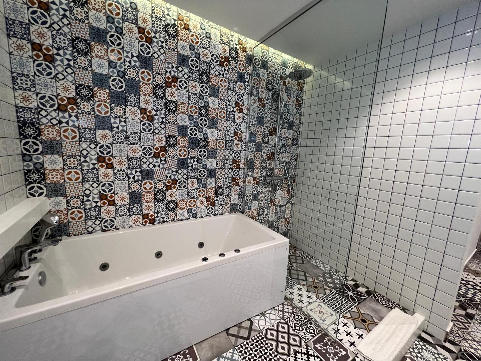 Hotel Ben Aouda & Spa Tipaza Екстер'єр фото