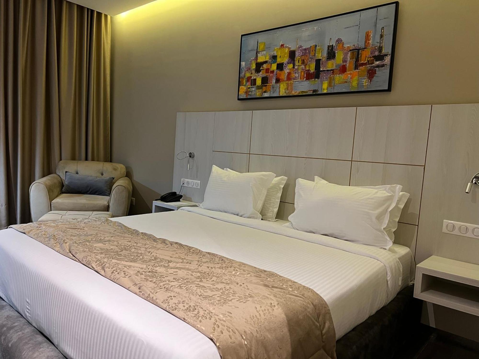 Hotel Ben Aouda & Spa Tipaza Екстер'єр фото