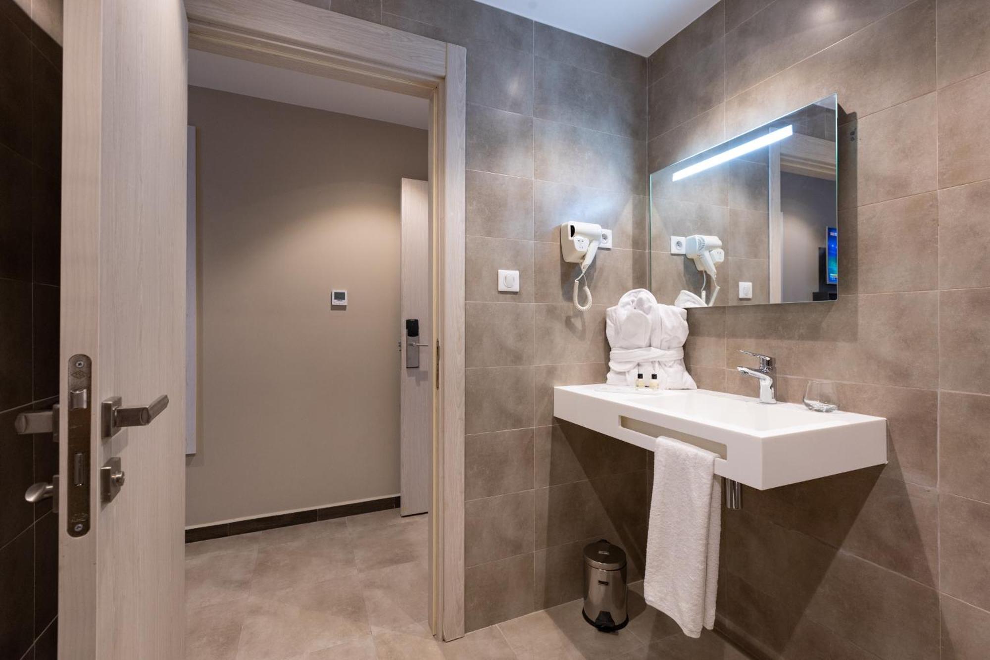 Hotel Ben Aouda & Spa Tipaza Екстер'єр фото